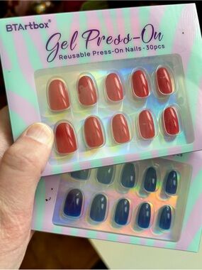 NWT Red and Blue Gel Press-On Nails